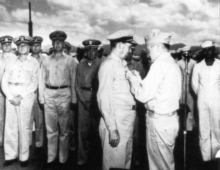 Ł US COMMANDERS OF WORLD WAR II. NAVY AND USMC